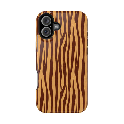 Safari Chic: Warm Caramel Tiger Print MagSafe Case